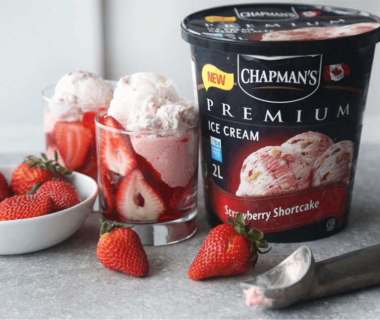 Chapman's Strawberry Shortcake Parfait_Premium Ice cream mixed with fresh strawberries